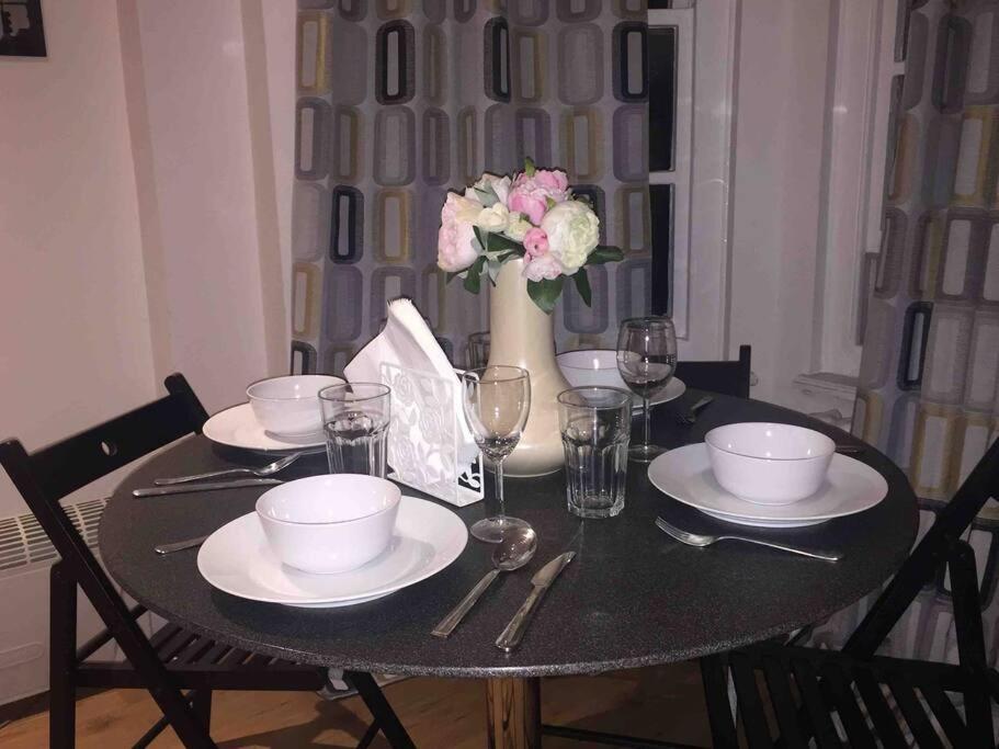 Stunning 3 Bedroom In Apartament Londra